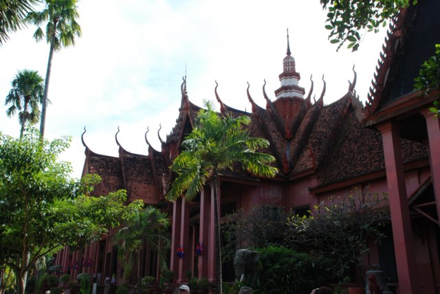 phnompenhnationalmuseum.jpg