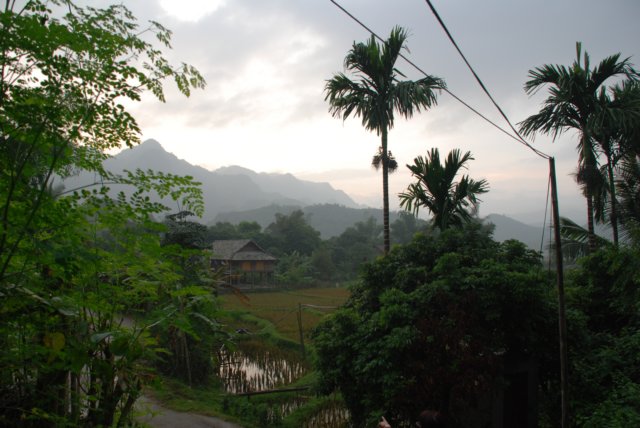 maichauvillage.jpg