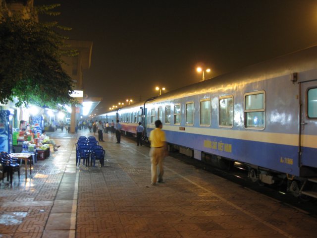 hanoistation.jpg